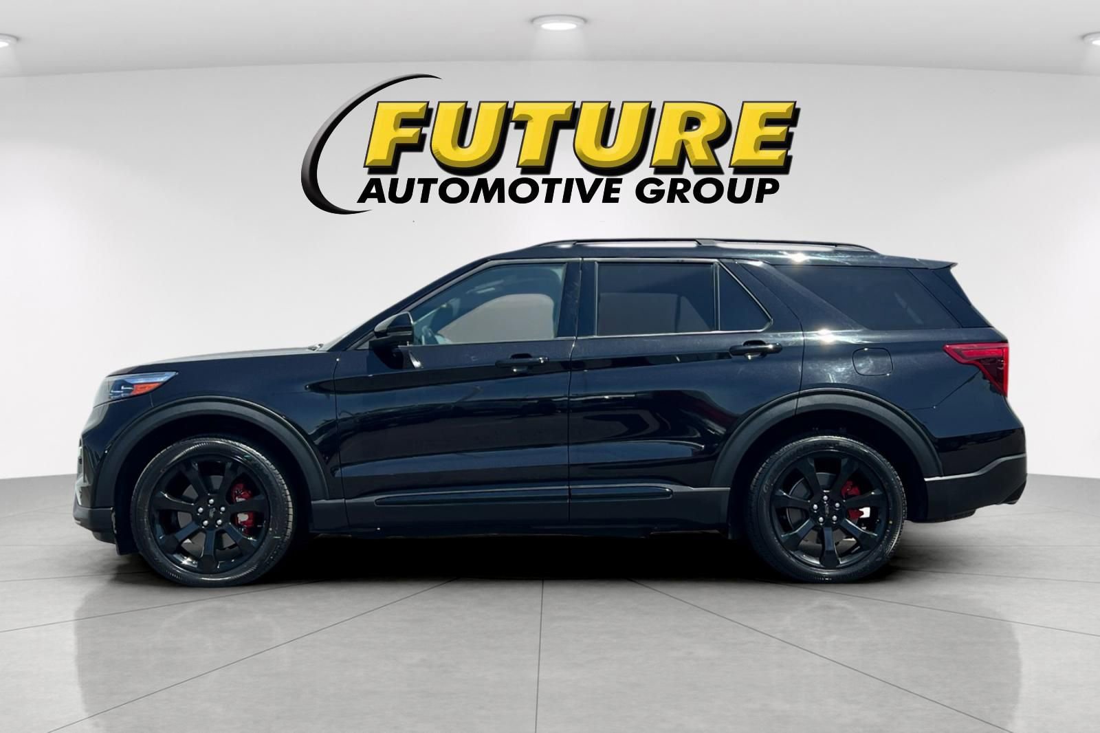 Certified 2022 Ford Explorer ST w/ Equipment Group 401A AWD/4WD image 6