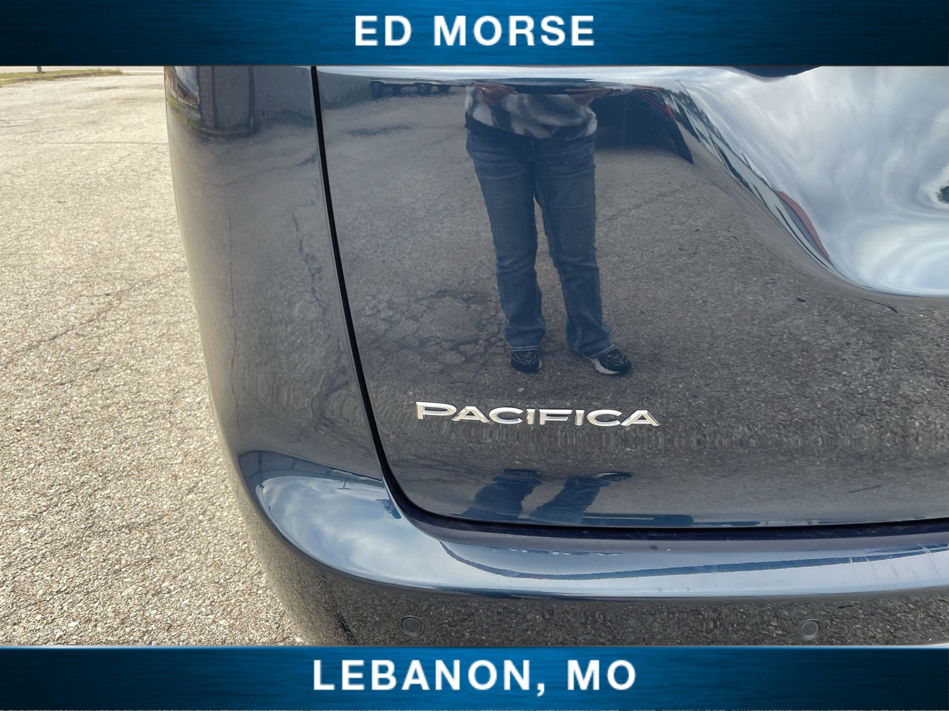 Used 2025 Chrysler Pacifica Select FWD image 30