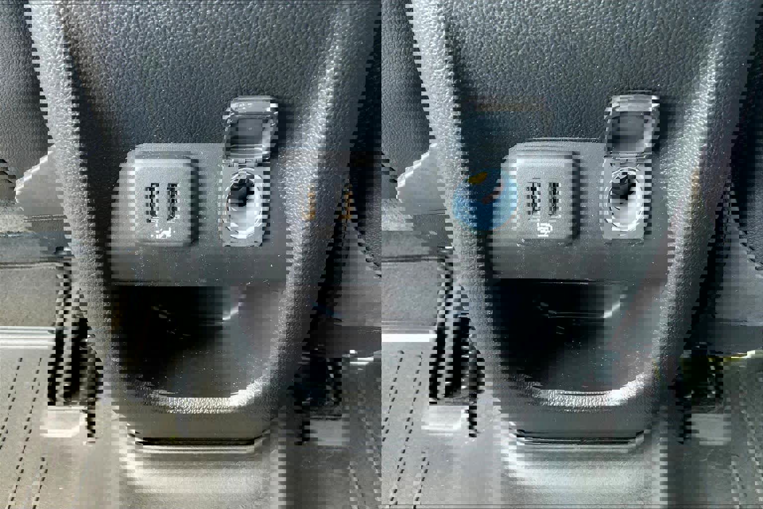 Used 2022 GMC Canyon AT4 w/ Driver Alert Package image 32