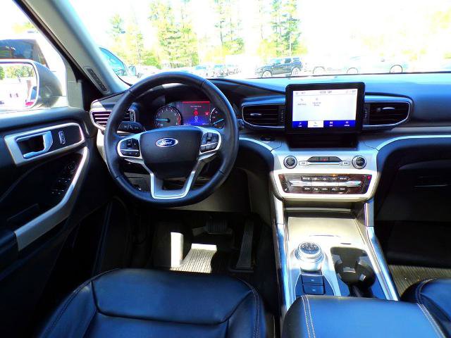 Certified 2022 Ford Explorer XLT w/ Equipment Group 202A AWD/4WD image 13