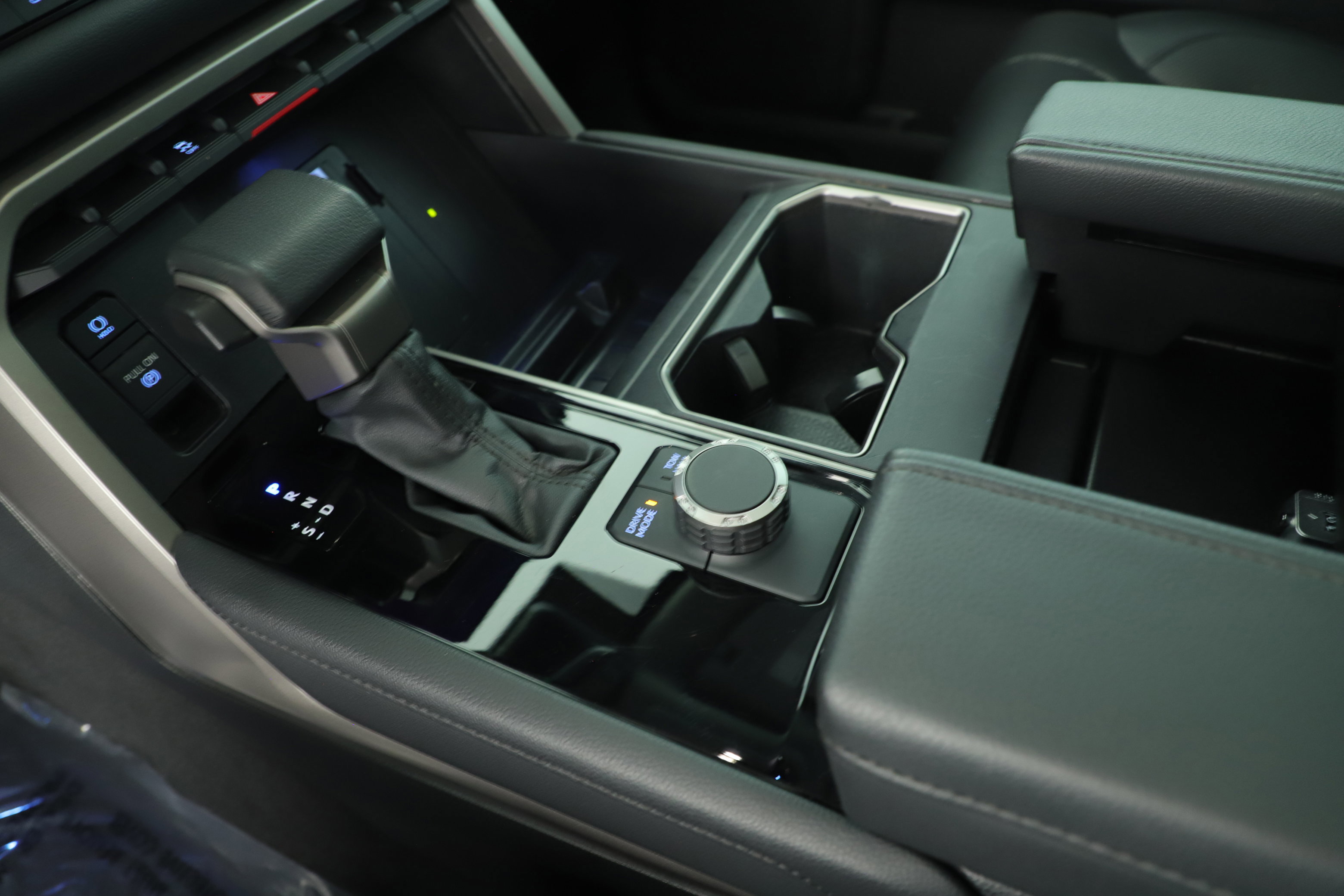 Used 2024 Toyota Tundra Limited image 17