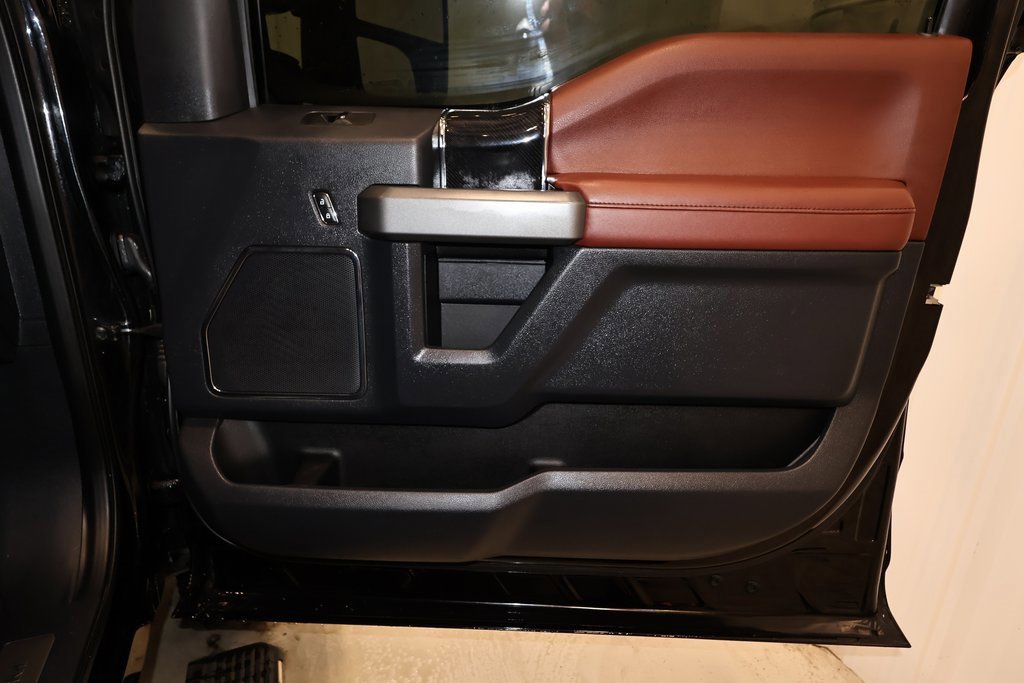 Certified 2022 Ford F450 Platinum w/ FX4 Off-Road Package image 24