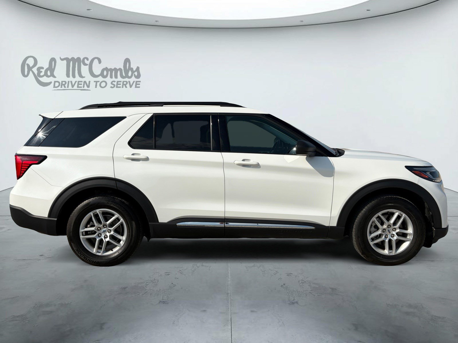 Certified 2025 Ford Explorer Active w/ Active Comfort Package RWD image 4