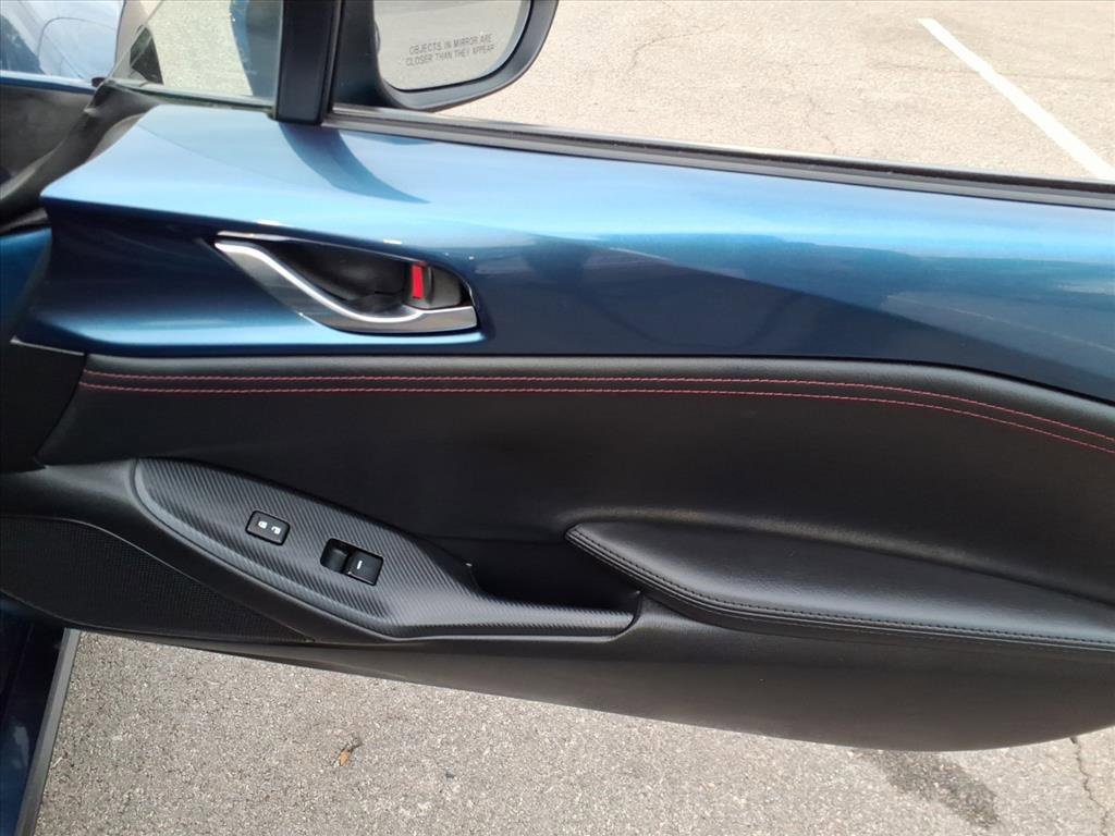 Used 2019 MAZDA MX-5 Miata RF Grand Touring image 4