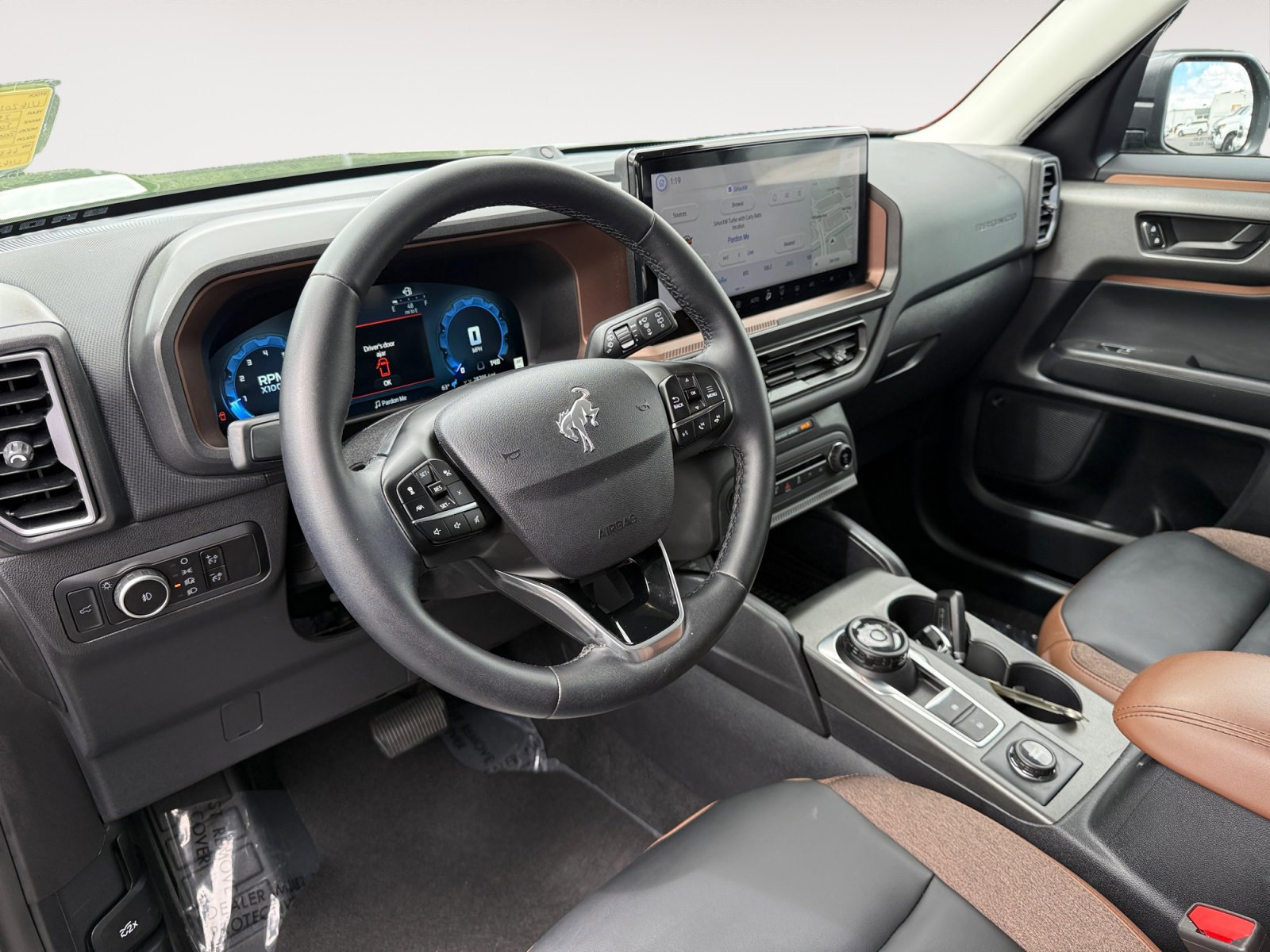 Certified 2025 Ford Bronco Sport Outer Banks w/ Outer Banks Tech Package+ AWD/4WD image 15