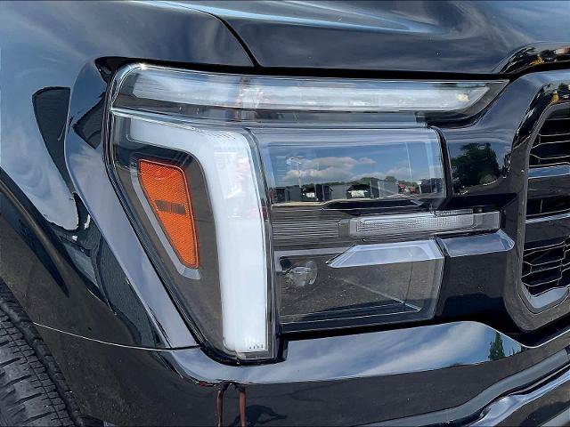 Certified 2025 Ford F150 Lariat w/ Equipment Group 502A High AWD/4WD image 33