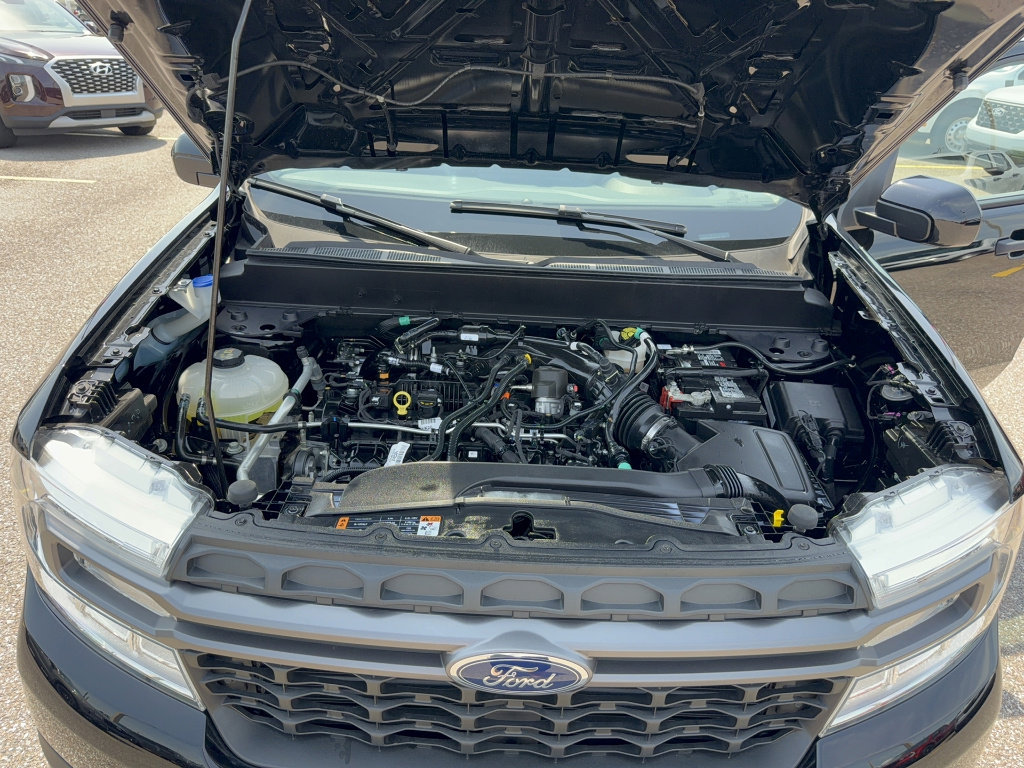 Certified 2023 Ford Maverick XLT w/ Equipment Group 300A Standard image 33