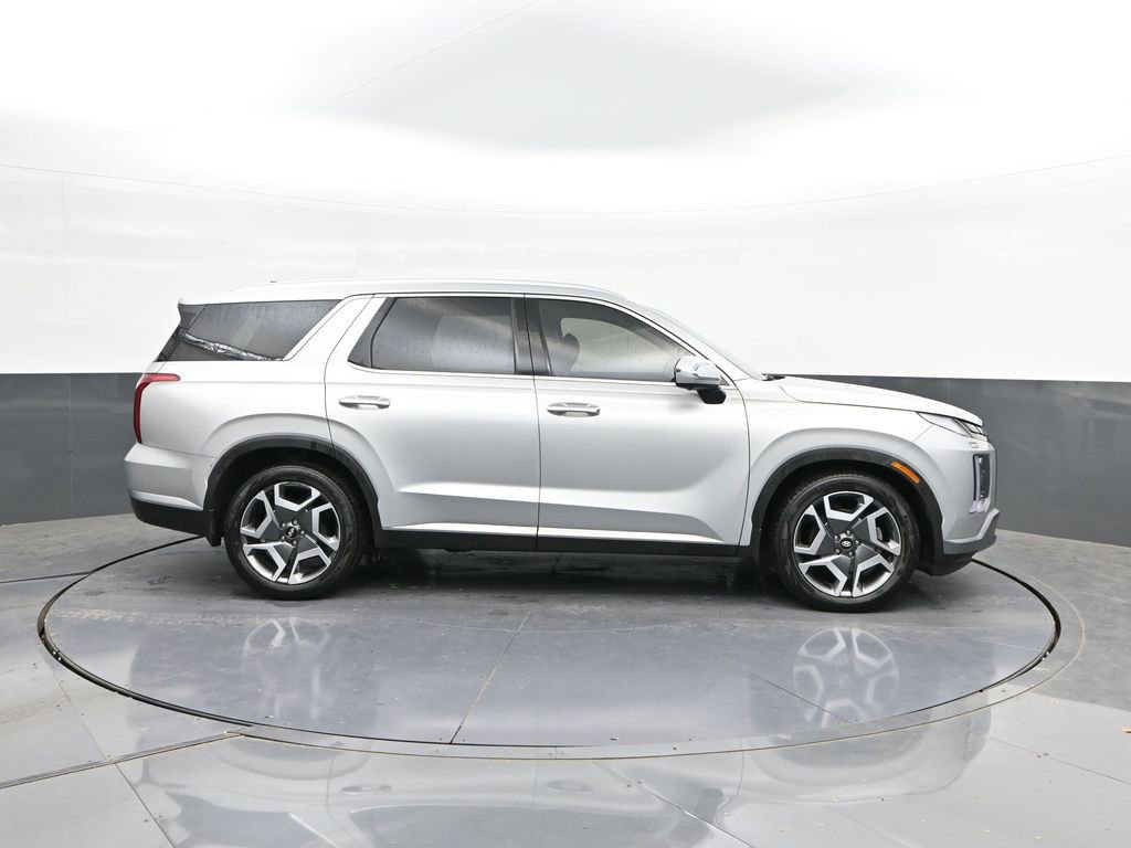 Used 2023 Hyundai Palisade Limited FWD image 24