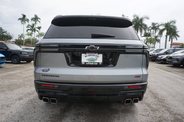 Used 2024 Chevrolet Traverse RS w/ LPO, Floor Liner Package FWD image 35