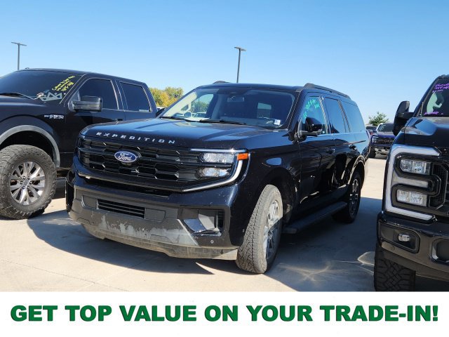 Certified 2025 Ford Expedition Active AWD/4WD image 1