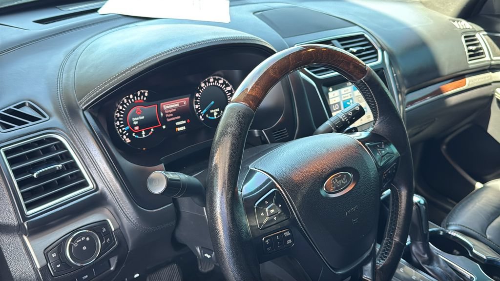 Certified 2017 Ford Explorer Platinum AWD/4WD image 21