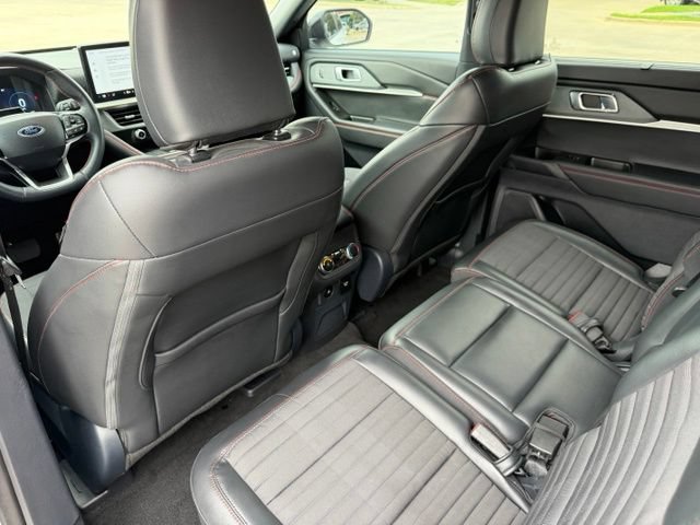 Certified 2025 Ford Explorer ST-Line w/ Premium Package RWD image 24