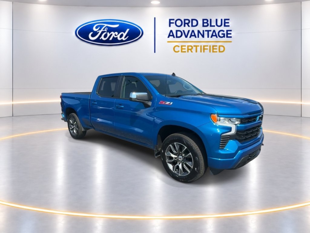 Used 2024 Chevrolet Silverado 1500 RST AWD/4WD image 2