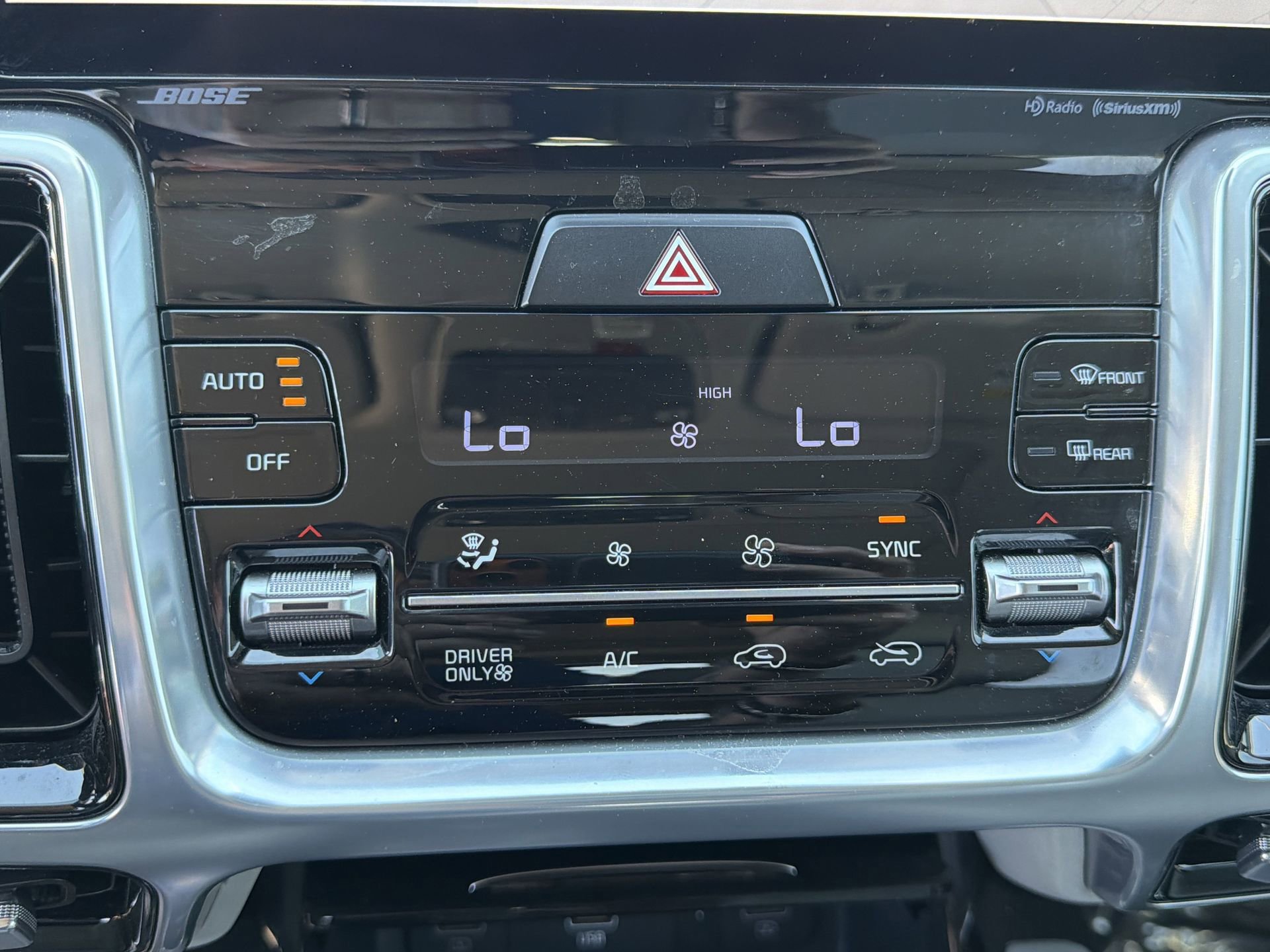 Used 2023 Kia Sorento SX Prestige image 16