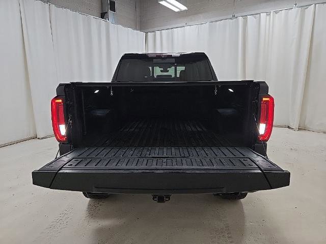 Used 2020 GMC Sierra 1500 AT4 w/ AT4 Carbonpro Edition AWD/4WD image 16