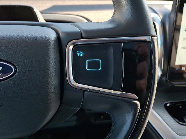 Certified 2025 Ford Expedition Platinum image 23