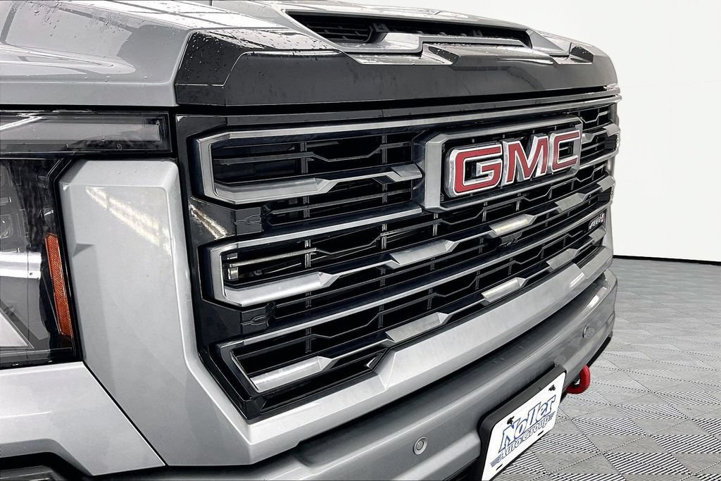 Used 2024 GMC Sierra 3500 AT4 w/ Technology Package AWD/4WD image 29