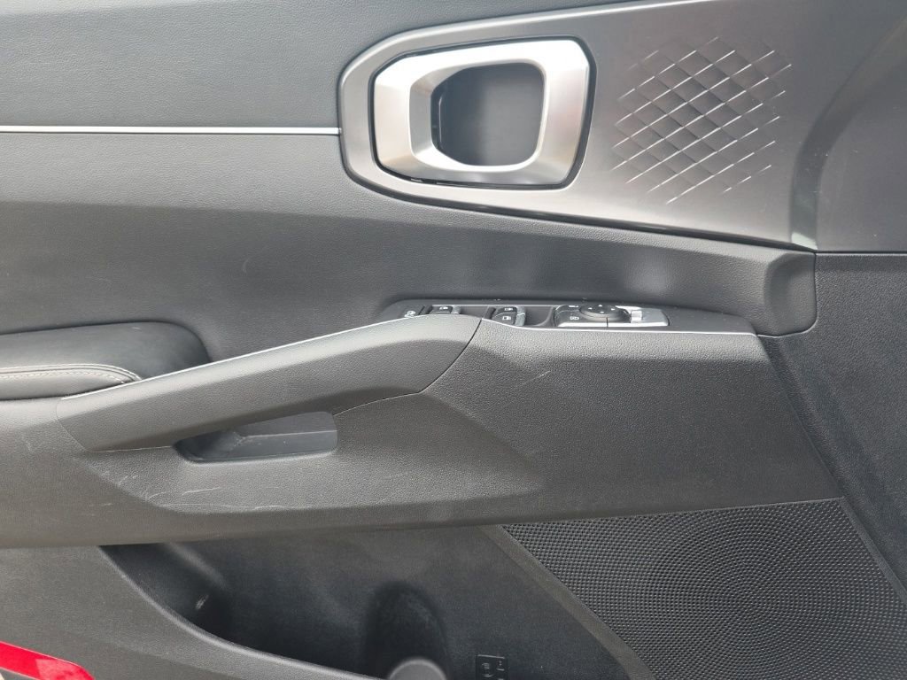 Used 2022 Kia Sorento S image 14