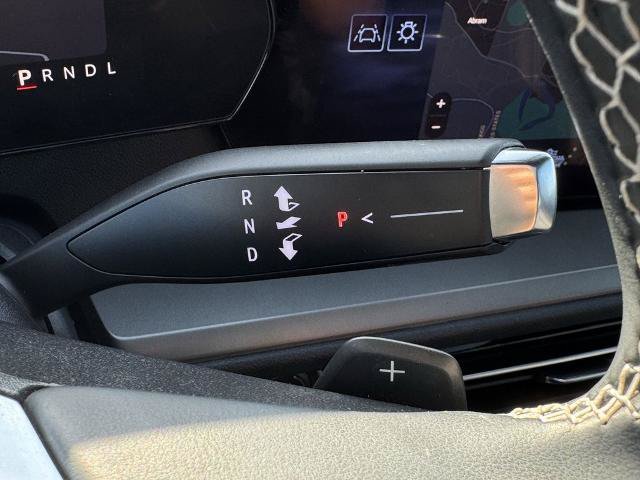 Used 2025 Chevrolet Traverse LT w/ Sun and Wheel Package FWD image 25