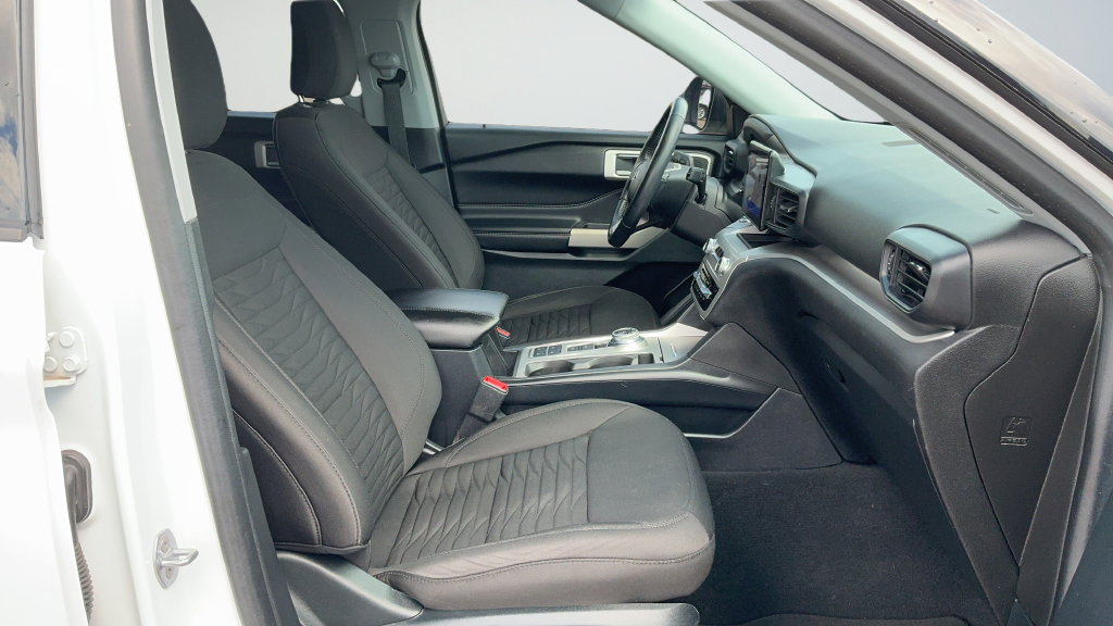 Certified 2021 Ford Explorer XLT RWD image 22
