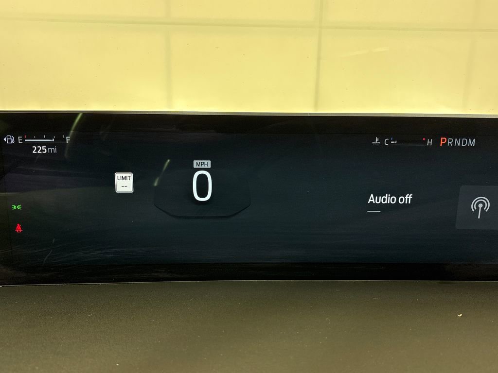 Certified 2025 Ford Expedition Platinum image 22