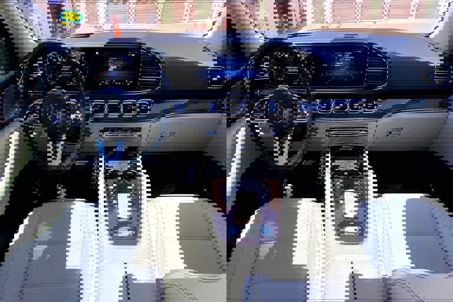 Used 2023 Mercedes-Benz GLS 450 4MATIC image 16