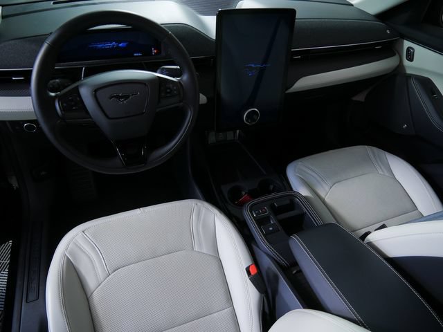 Certified 2025 Ford Mustang Mach-E Premium AWD/4WD image 4