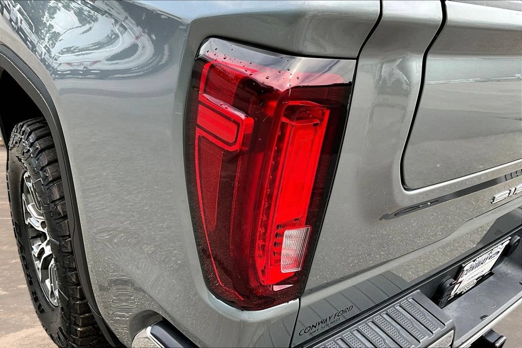 Used 2025 GMC Sierra 1500 SLT AWD/4WD image 26
