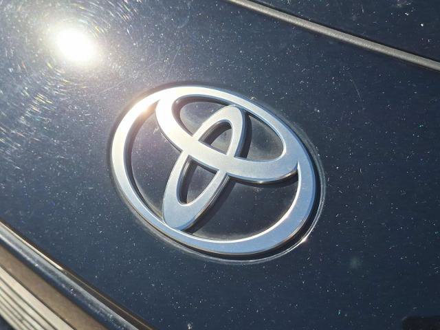 Used 2025 Toyota Camry LE FWD image 9