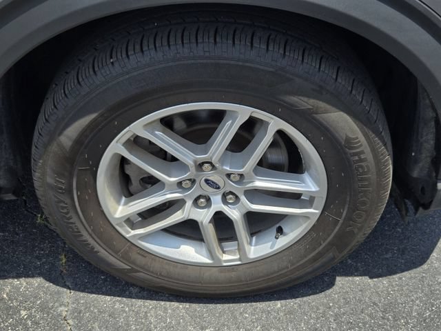 Certified 2025 Ford Explorer Active AWD/4WD image 21