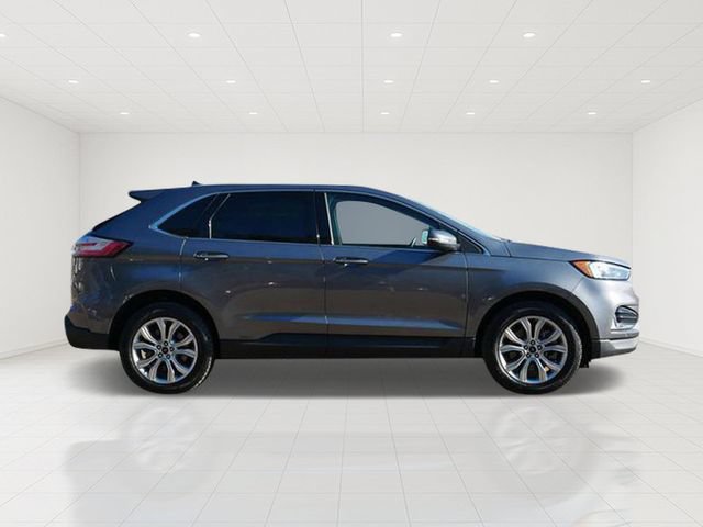 Certified 2024 Ford Edge Titanium AWD/4WD image 2
