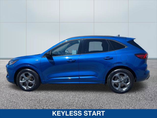 Certified 2023 Ford Escape ST-Line w/ Equipment Group 301A FWD image 2
