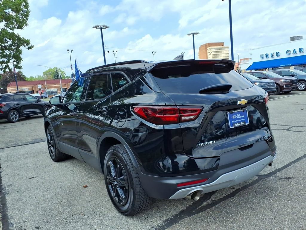 Used 2023 Chevrolet Blazer LT w/ Convenience Package FWD image 8