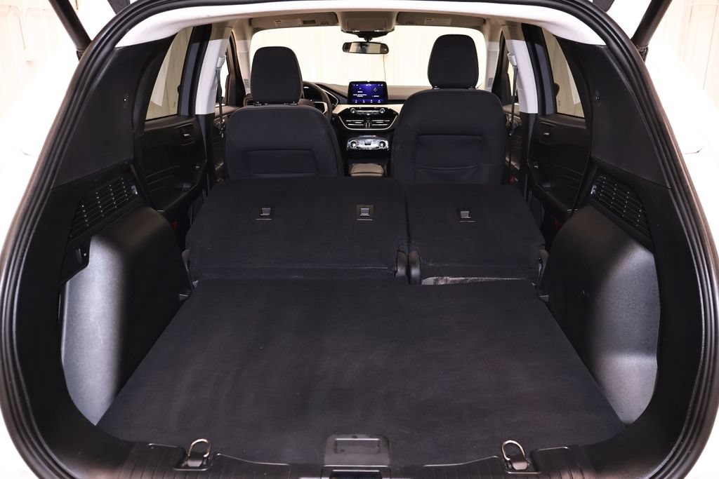 Certified 2022 Ford Escape SE w/ SE Sport Appearance Package AWD/4WD image 33