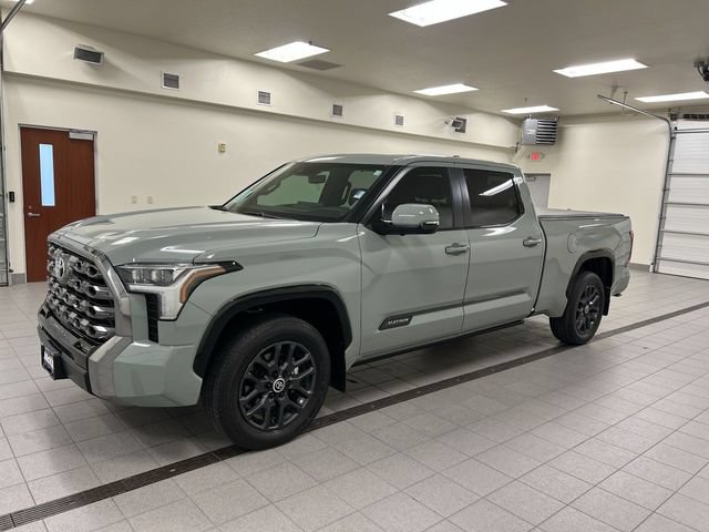 Used 2024 Toyota Tundra Platinum AWD/4WD image 4