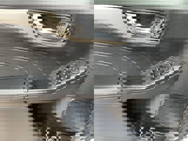 Certified 2022 Ford Escape SEL image 4