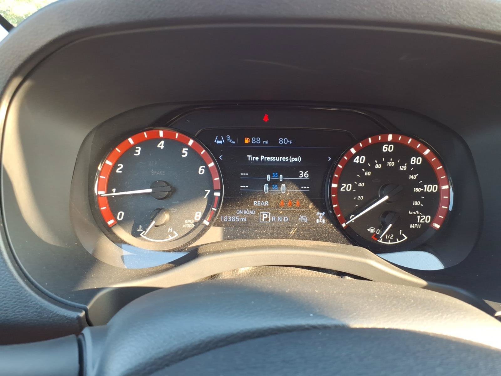 Used 2026 Nissan Frontier PRO-4X AWD/4WD image 18