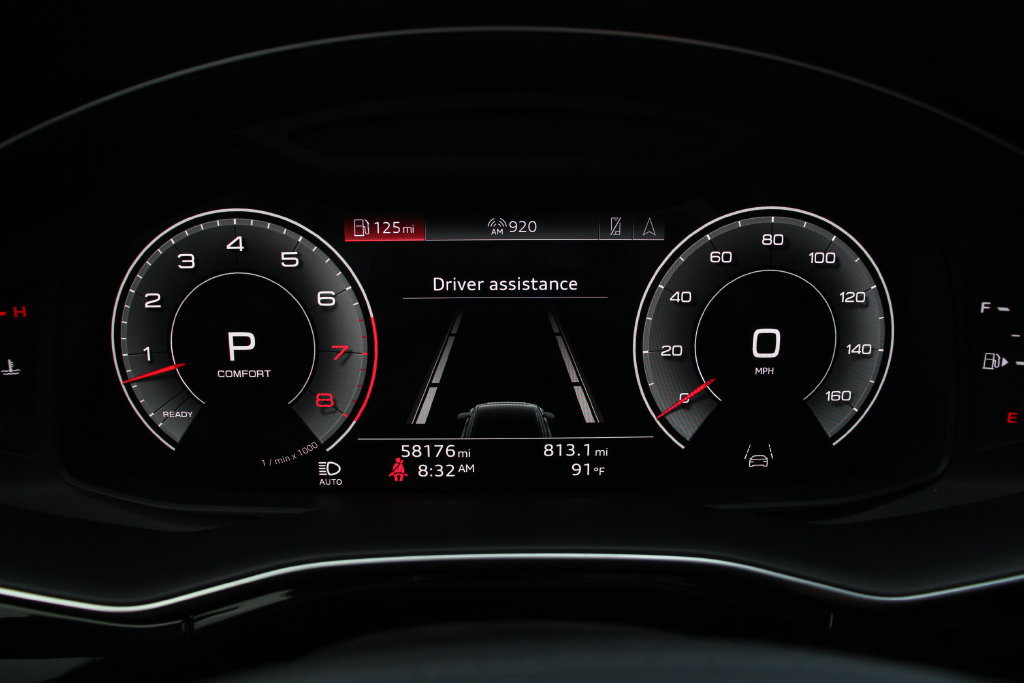 Used 2022 Audi Q8 Premium Plus AWD/4WD image 31