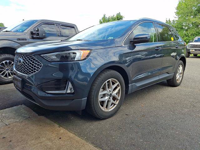Certified 2024 Ford Edge SEL w/ Convenience Package AWD/4WD image 2