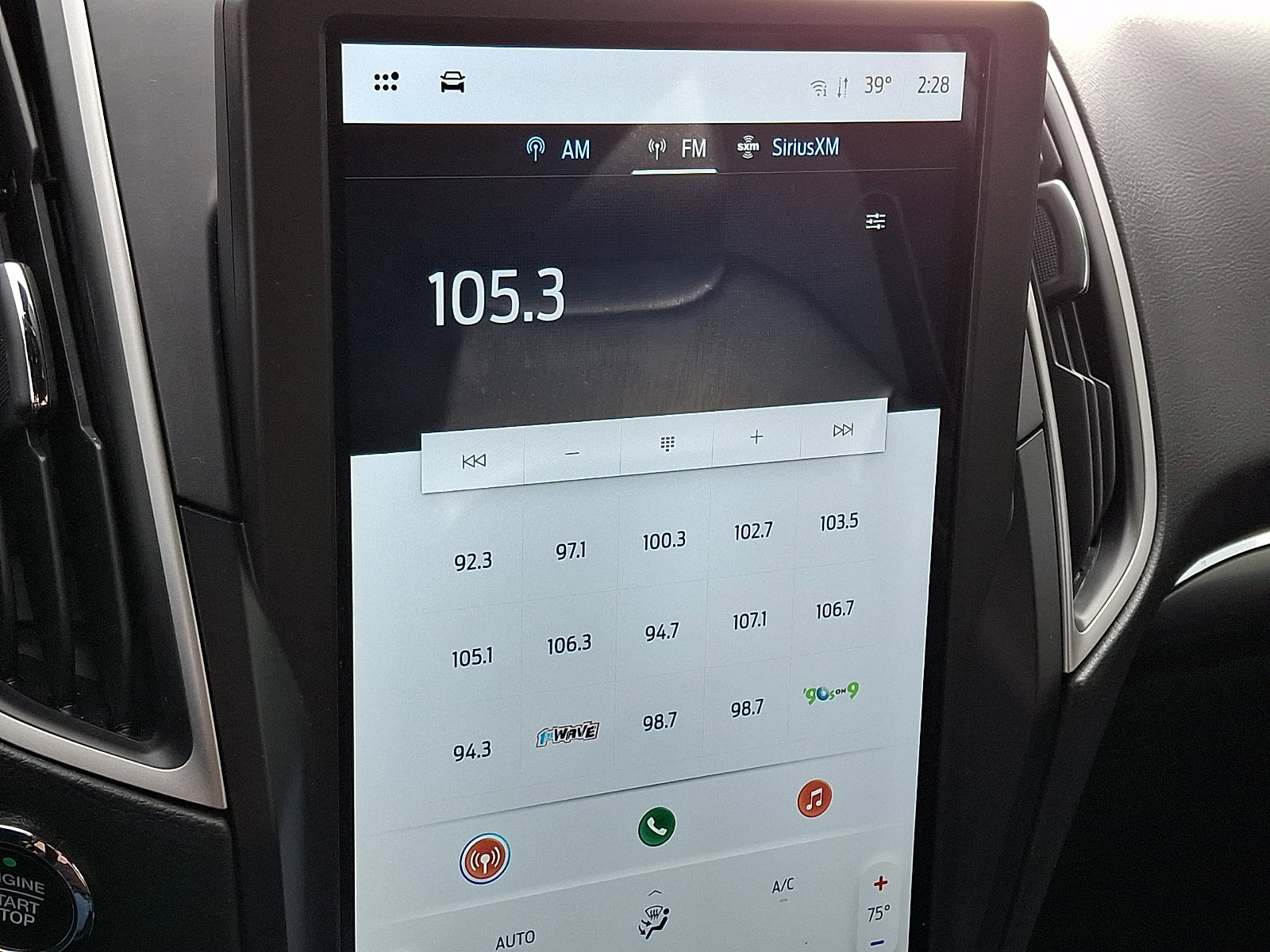 Certified 2022 Ford Edge ST-Line image 17