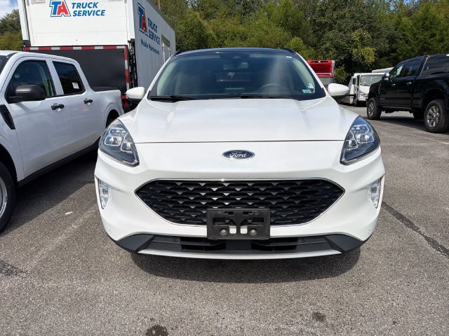 Certified 2020 Ford Escape Titanium w/ Titanium Premium Package 2.0 AWD/4WD image 3