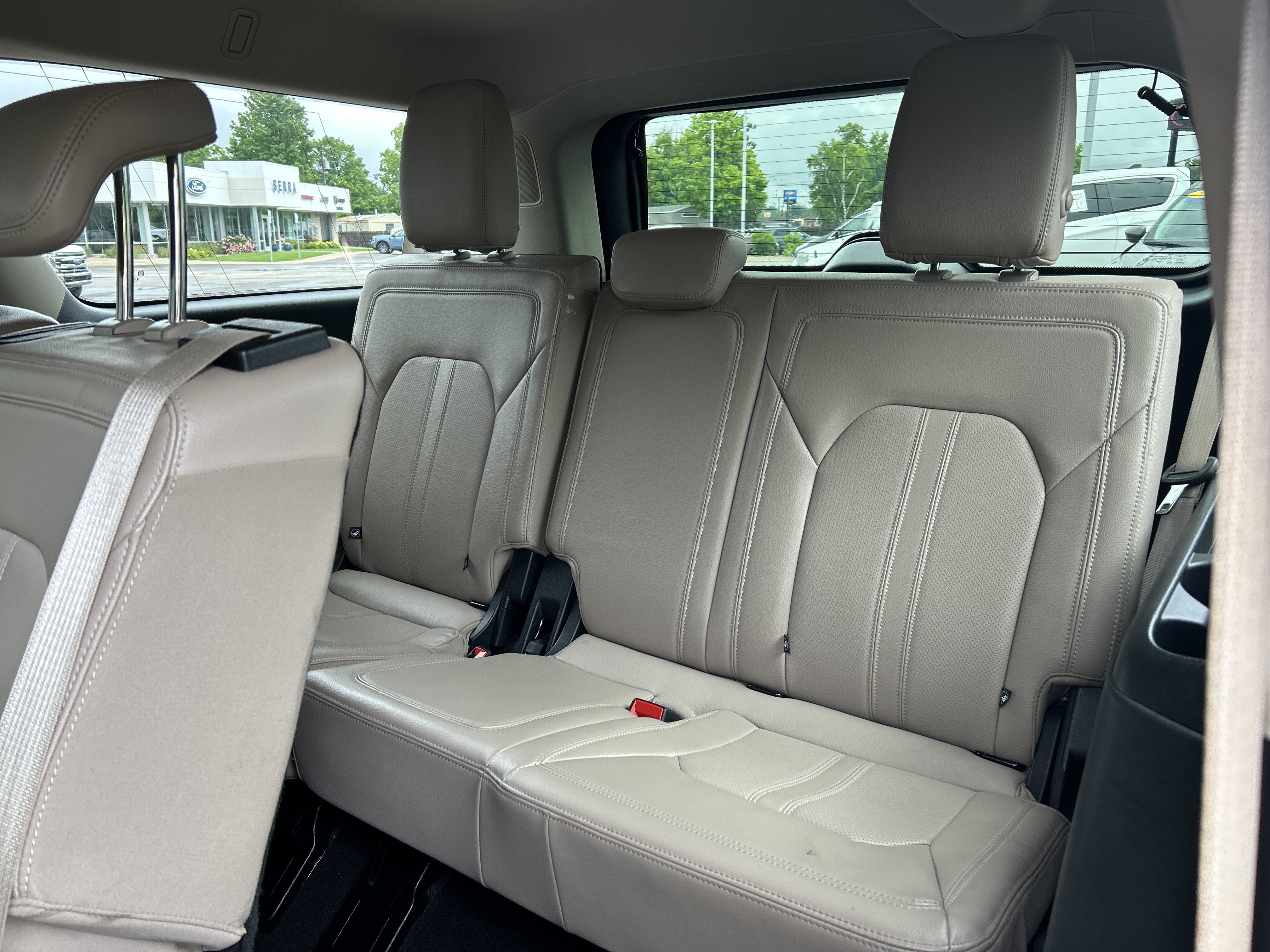 Certified 2024 Ford Expedition Max Limited AWD/4WD image 11