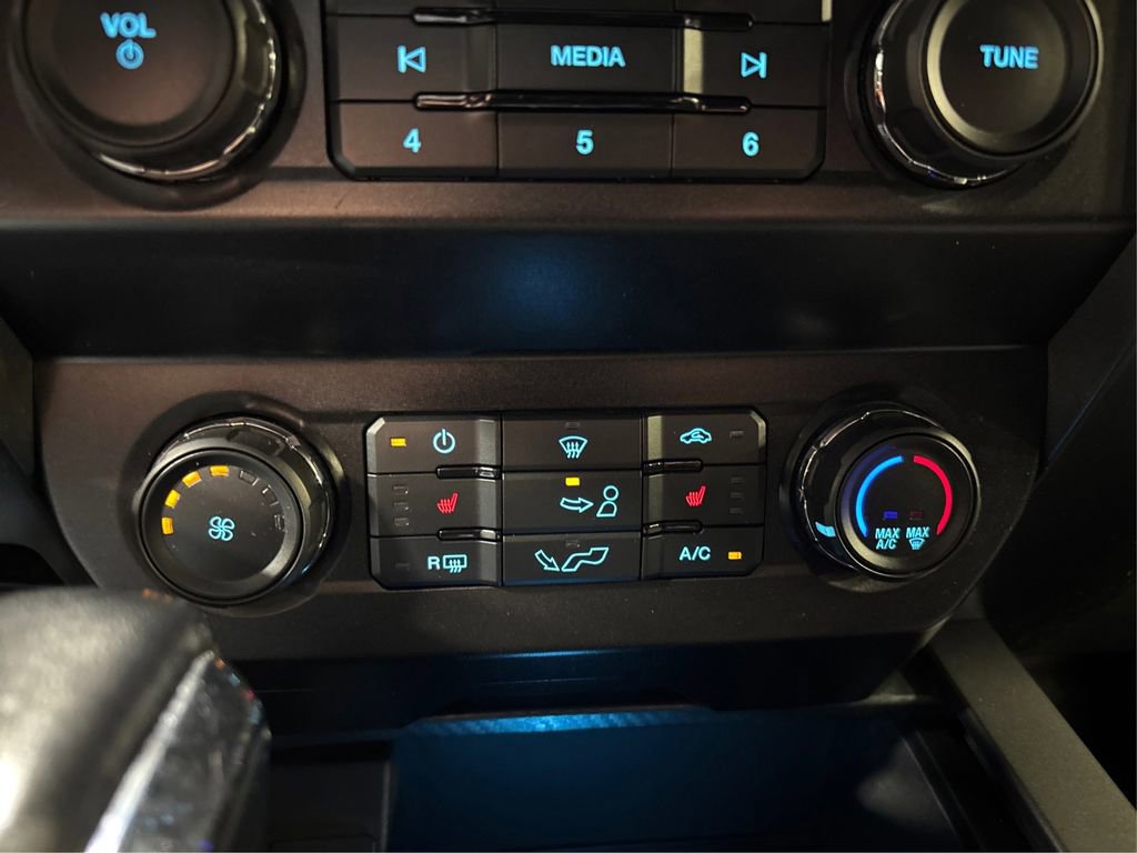 Certified 2019 Ford F150 XLT w/ Equipment Group 302A Luxury AWD/4WD image 32