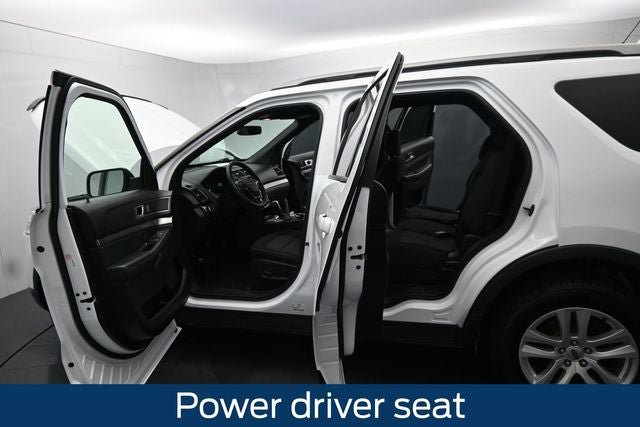 Certified 2019 Ford Explorer XLT w/ Equipment Group 201A AWD/4WD image 16