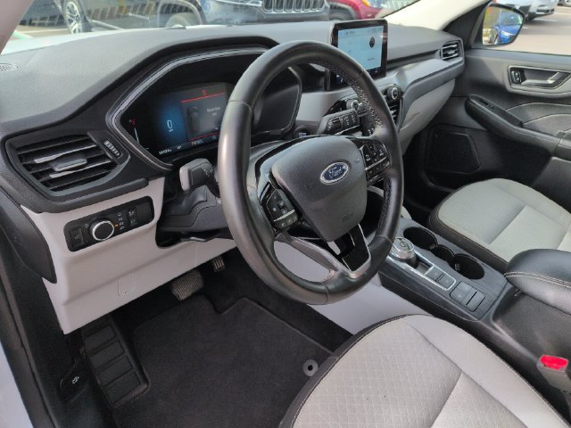 Certified 2024 Ford Escape Active AWD/4WD image 28