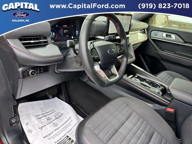 Certified 2025 Ford Explorer ST-Line w/ Premium Package AWD/4WD image 22