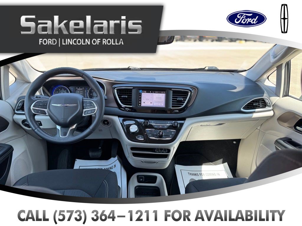 Used 2023 Chrysler Voyager LX FWD image 38