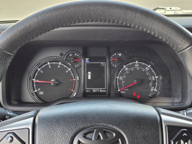 Used 2020 Toyota 4Runner SR5 Premium w/ Moonroof Package RWD image 12