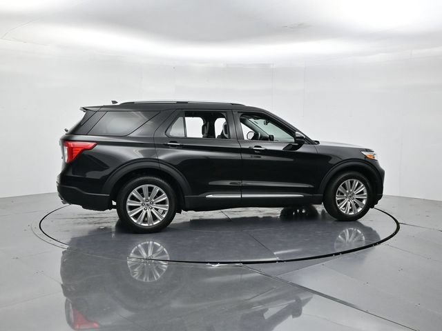 Certified 2023 Ford Explorer Limited w/ Limited Technology Package AWD/4WD image 2