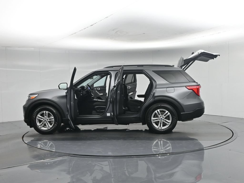 Certified 2021 Ford Explorer XLT RWD image 41